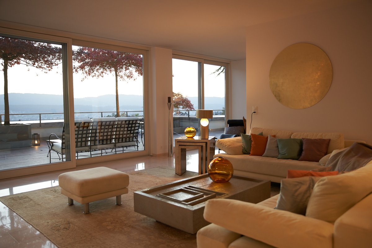 calda living room lake