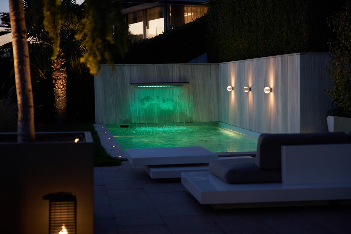 calda pool night