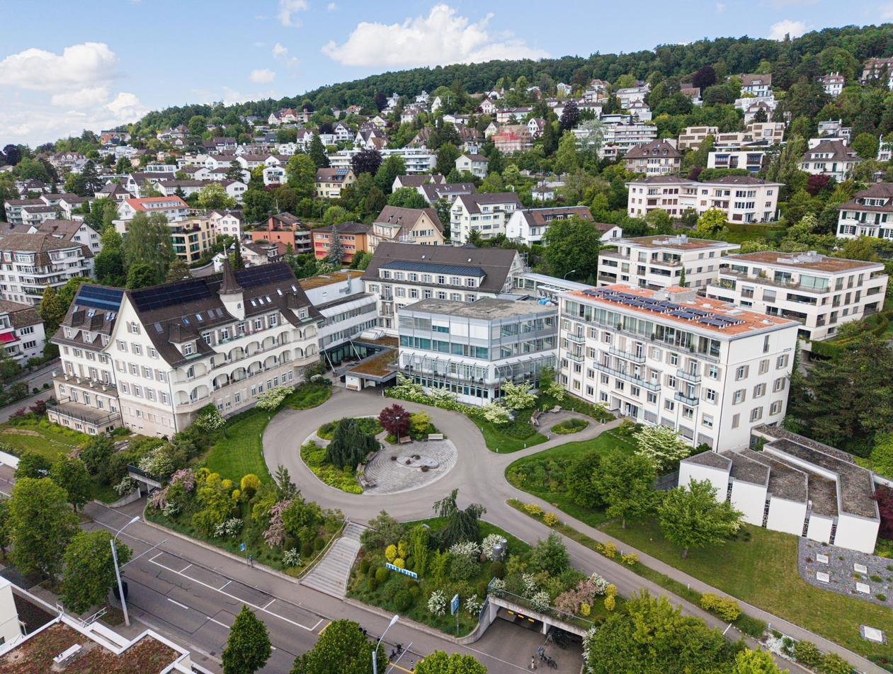 Кампус Privatklinik Bethanien на холме Цюрихберг