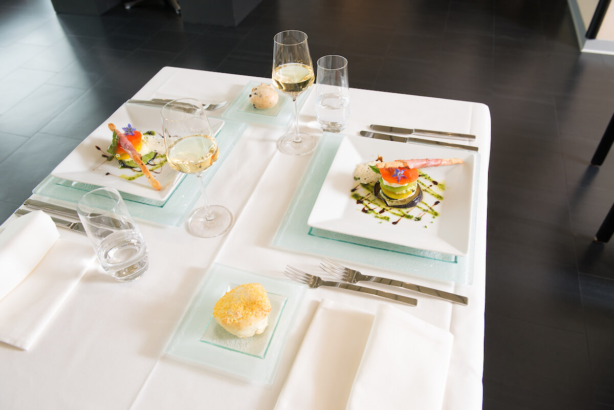 generale restaurant dining