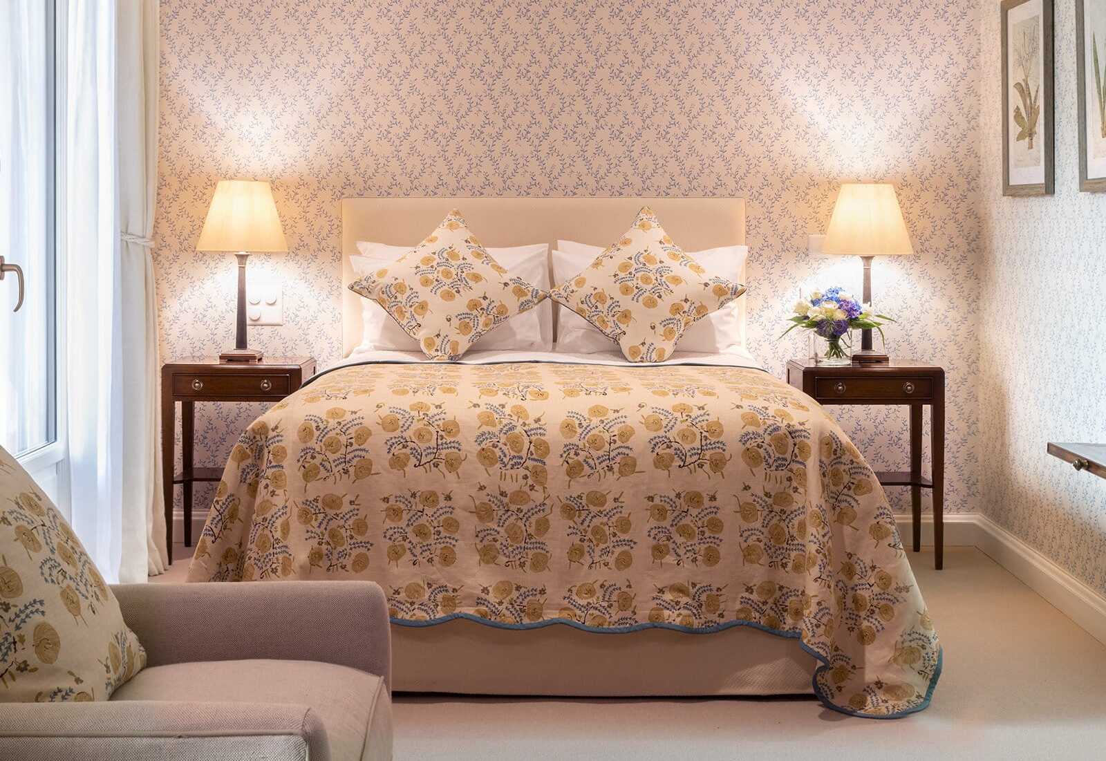 lesalpes bedroom side