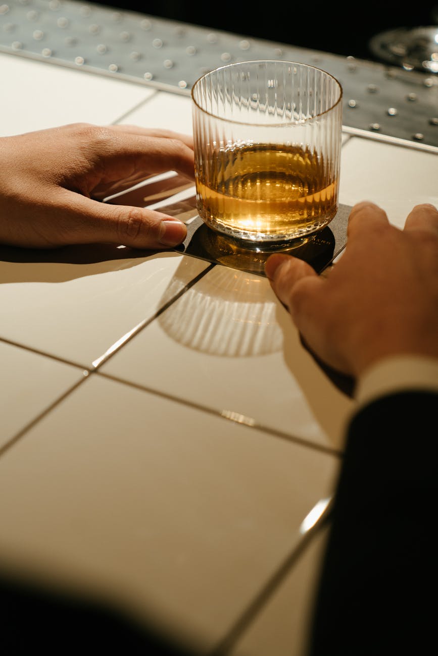 Treating Alcoholism: Signs and Stages of Alcohol Dependence