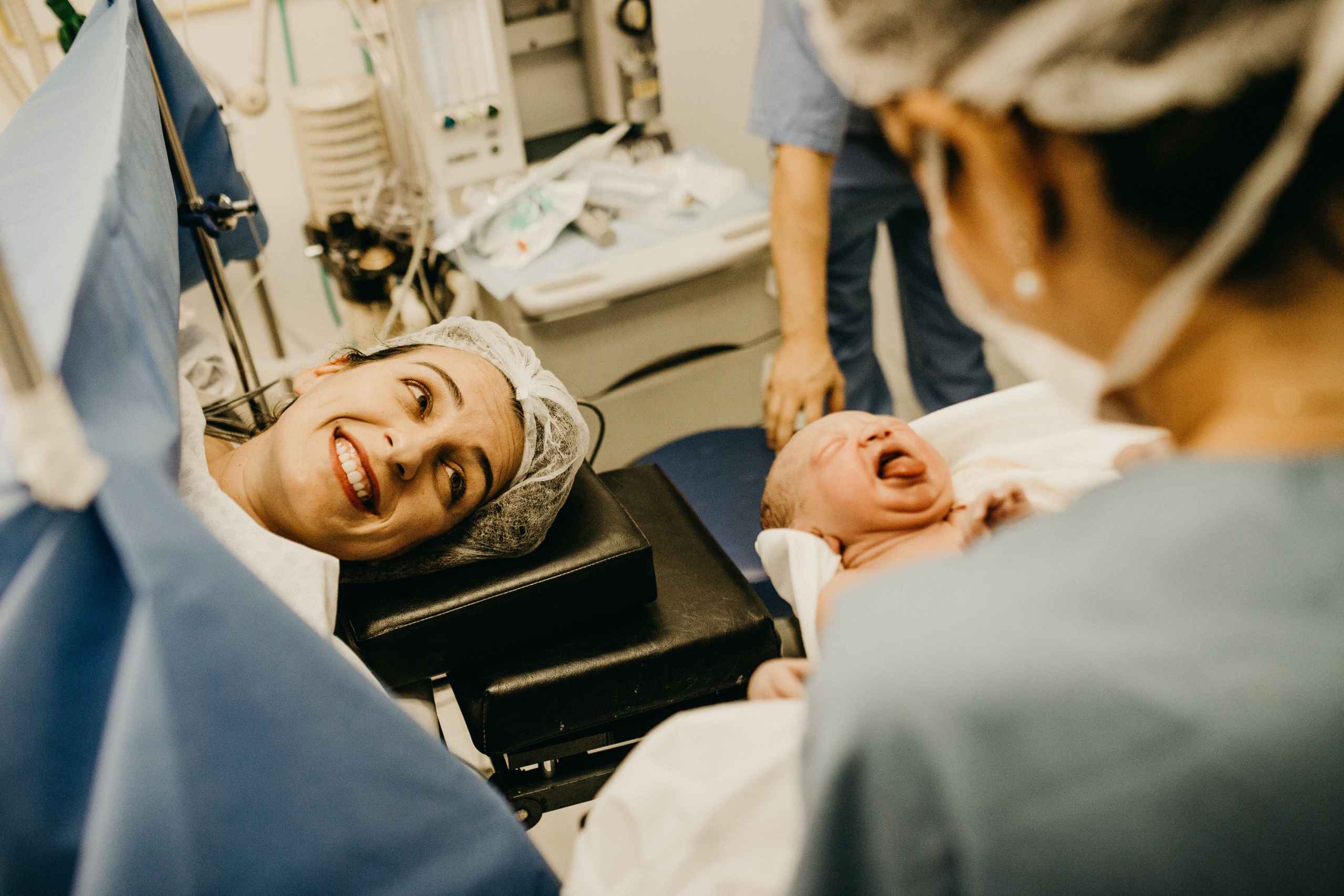 Giving Birth by Caesarean Section