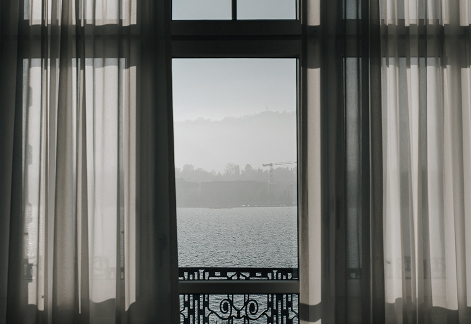utoquai window side